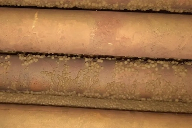 لوله های پکیج آب شیرین کن قبل از انجام عملیات رسوب برداری