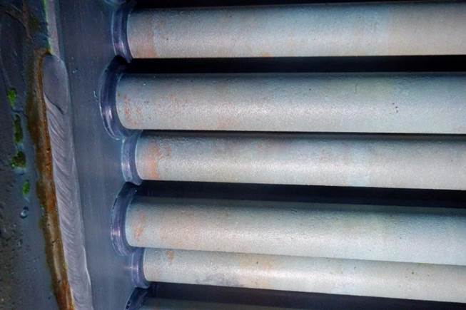 لوله های آب شیرین کن بعد از رسوب برداری